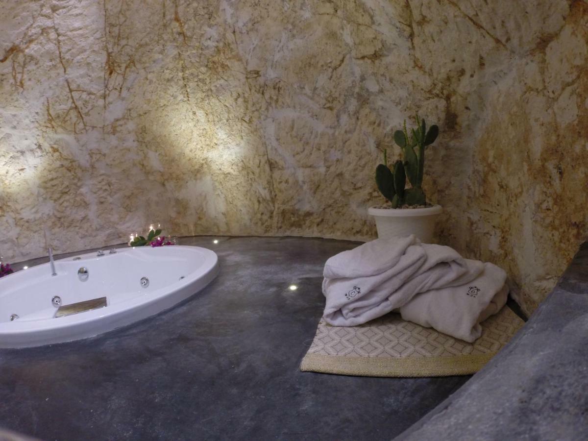 White Luxury Suite Ostuni By Gonewlocation Экстерьер фото